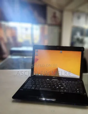 Laptop Asus 2GB Intel Xeon SSD 160GB