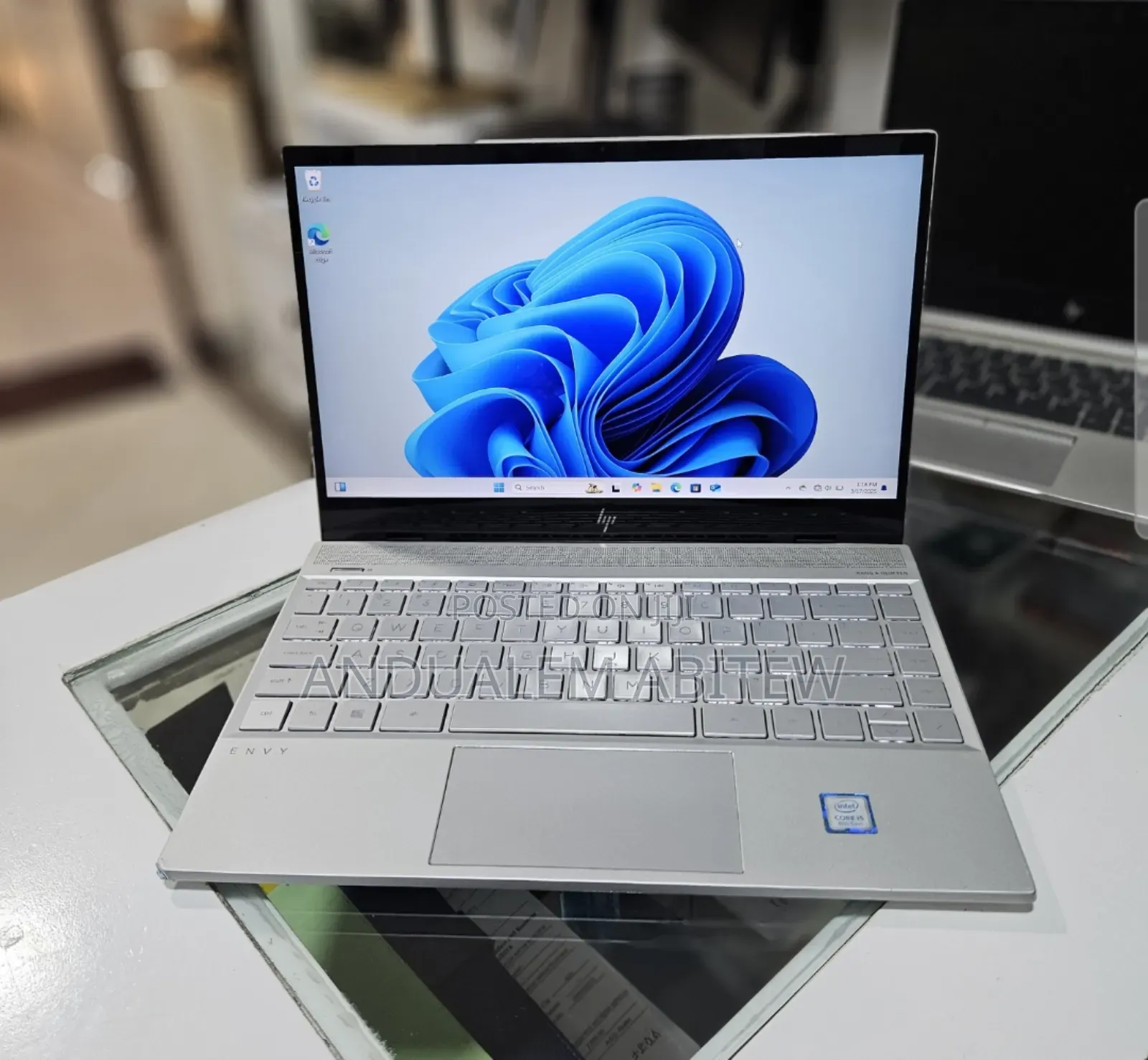 New Laptop HP Envy 13 8GB Intel Core I5 SSD 512GB