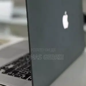 Photo - New Laptop Apple MacBook 2015 16GB Intel Core I7 SSD 256GB