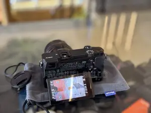 Sony A6000 Camera With 16-50mm Lens