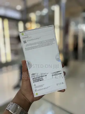 New Apple iPhone 16 Pro Max 256 GB Gold