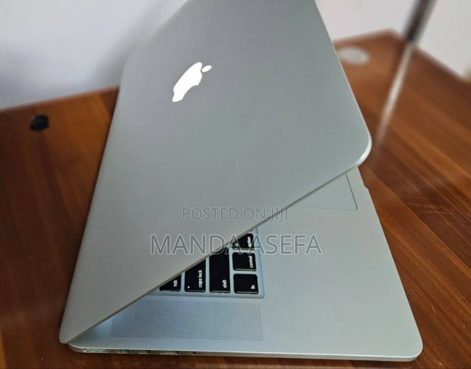 New Laptop Apple MacBook Pro 2015 16GB Intel Core I7 SSD 256GB