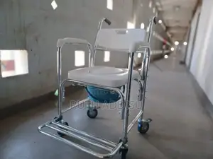 ባለ ጎማ ፖፖ ያለውwheel Chair43commode Wheel Chair43poty Wheel