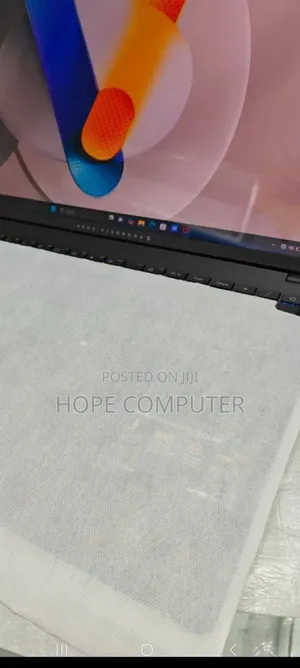 New Laptop Asus VivoBook 15 X505BA 16GB Intel Core Ultra 9 SSD 1T