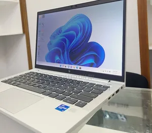 Photo - New Laptop HP EliteBook 830 G8 16GB Intel Core I5 SSD 1T