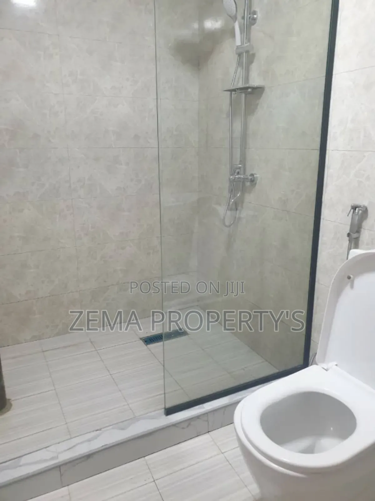 3bdrm Apartment in Zema, Yeka for rent