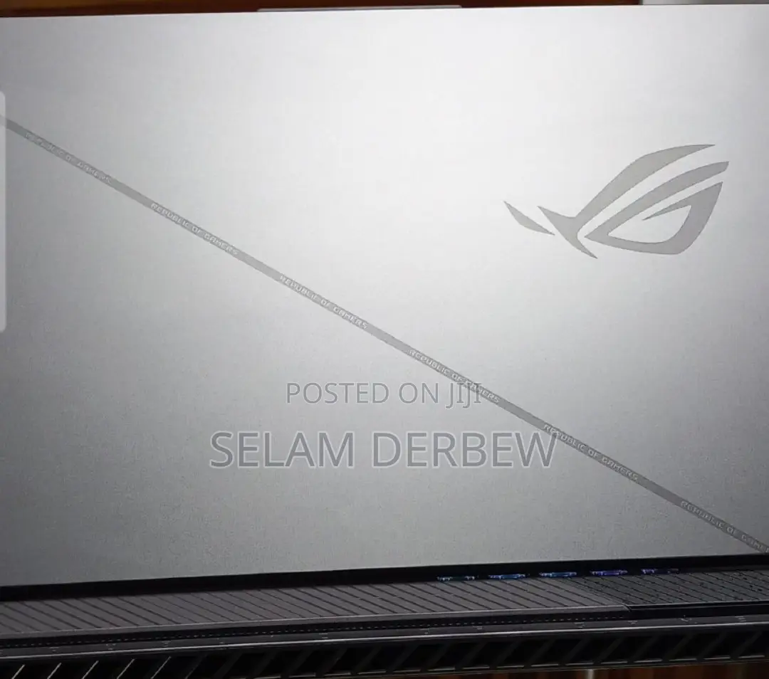 New Laptop Asus ROG Strix G15 16GB Intel Core I7 SSD 1T