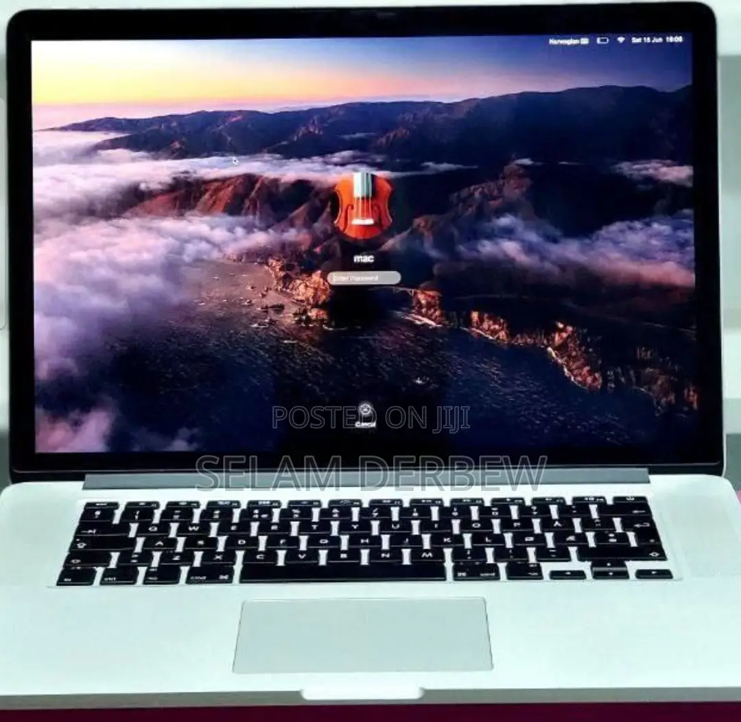 New Laptop Apple MacBook Pro 2015 16GB Intel Core I7 SSD 256GB