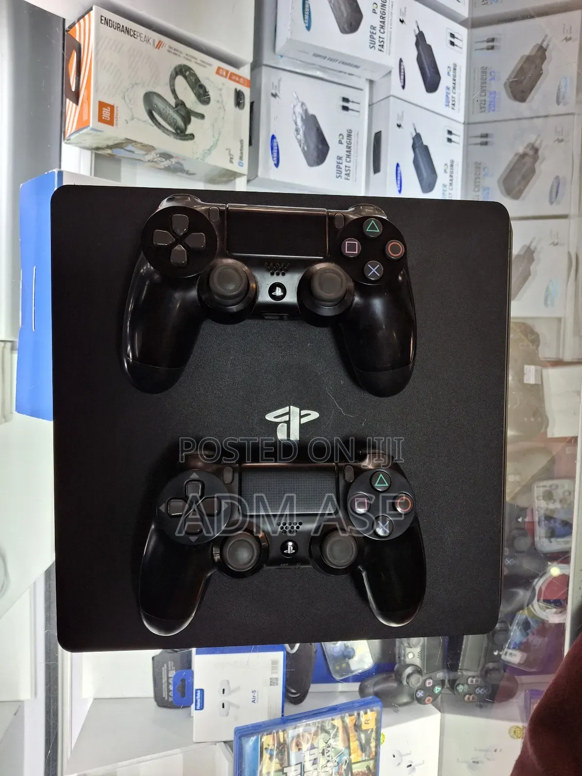 Playstation 4 Slim With 2 Orginal Joystick