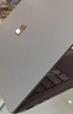 New Laptop Microsoft Surface 16GB Intel Core I7 SSD 512GB