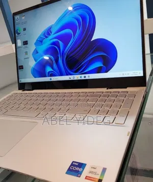 New Laptop Dell 16GB Intel Core I7 SSD 512GB