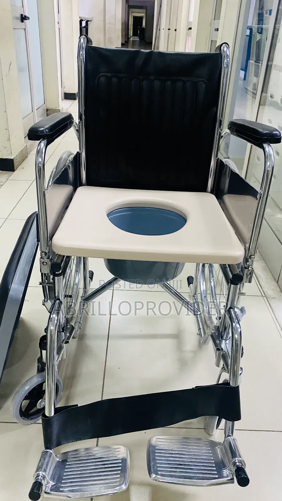Toilet Wheelchair5wheelchair8wheelchair4wheelchair3wheelchai