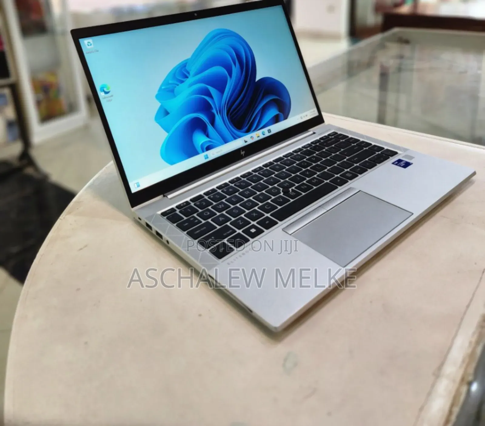 New Laptop HP EliteBook 840 G8 16GB Intel Core I7 SSD 512GB