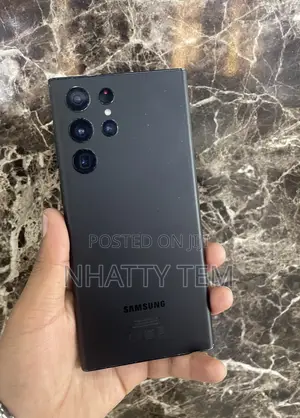 Photo - New Samsung Galaxy S22 Ultra 5G 128 GB Black