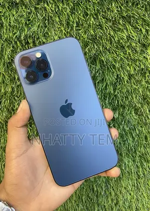 Photo - Apple iPhone 12 Pro Max 128 GB Blue