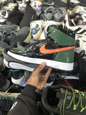 Photo - Air Jordan 1 Green