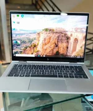 New Laptop HP EliteBook 830 G8 32GB Intel Core I7 SSD 512GB