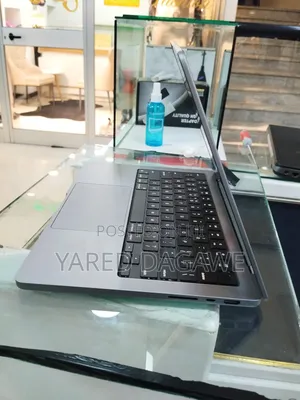 New Laptop Apple MacBook Pro M1 16GB Apple M1 Pro SSD 1T