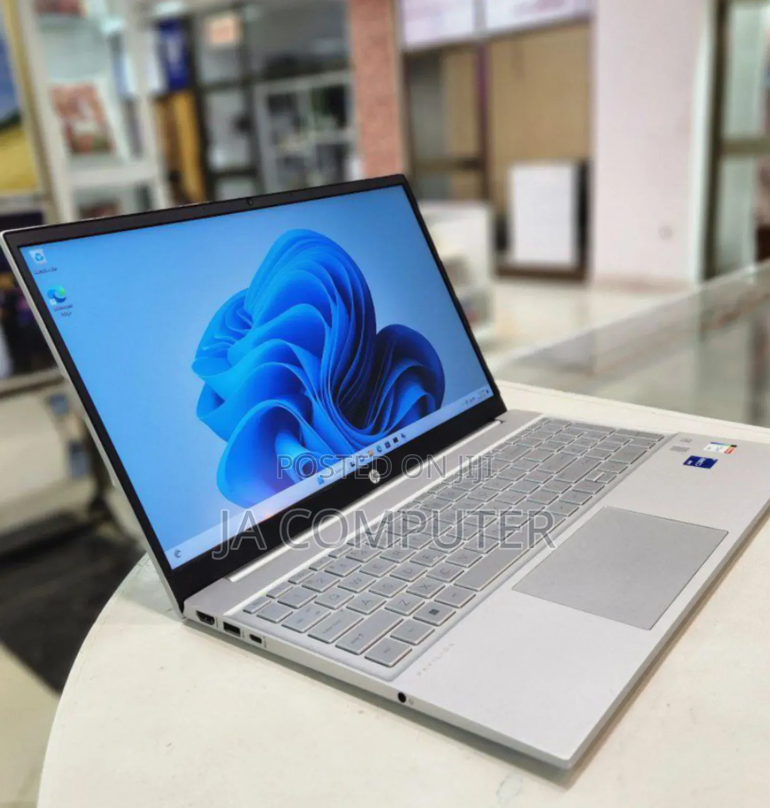 New Laptop HP Pavilion 15 16GB Intel Core I7 SSD 512GB