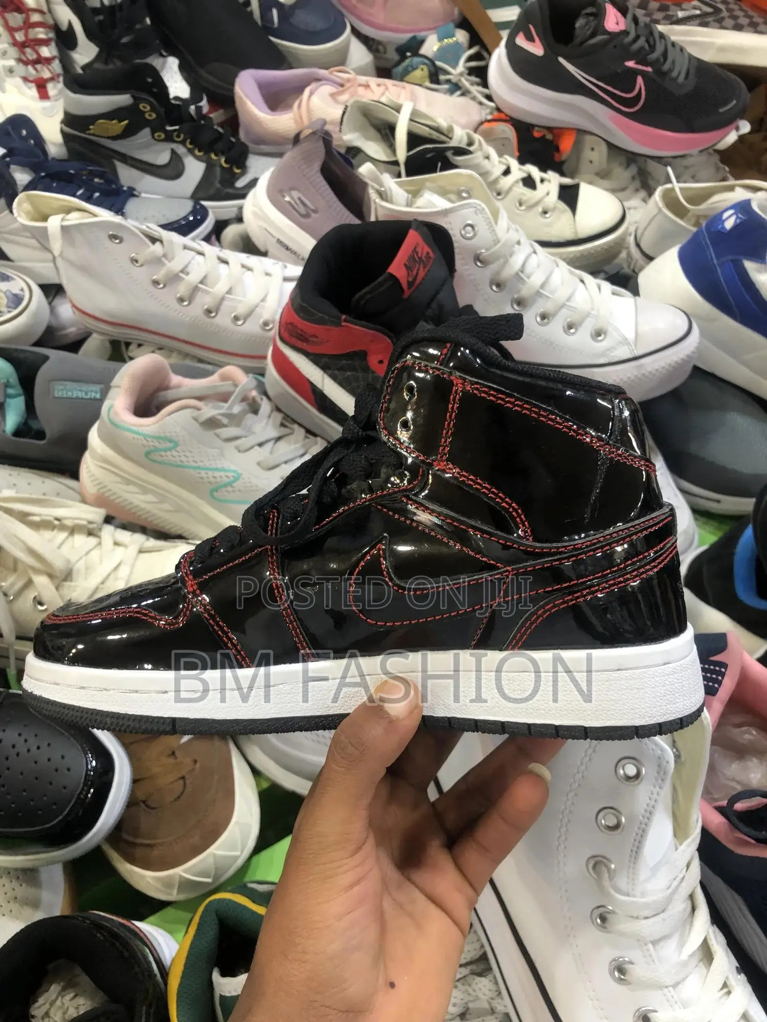 Air Jordan 1 High Black | Shine