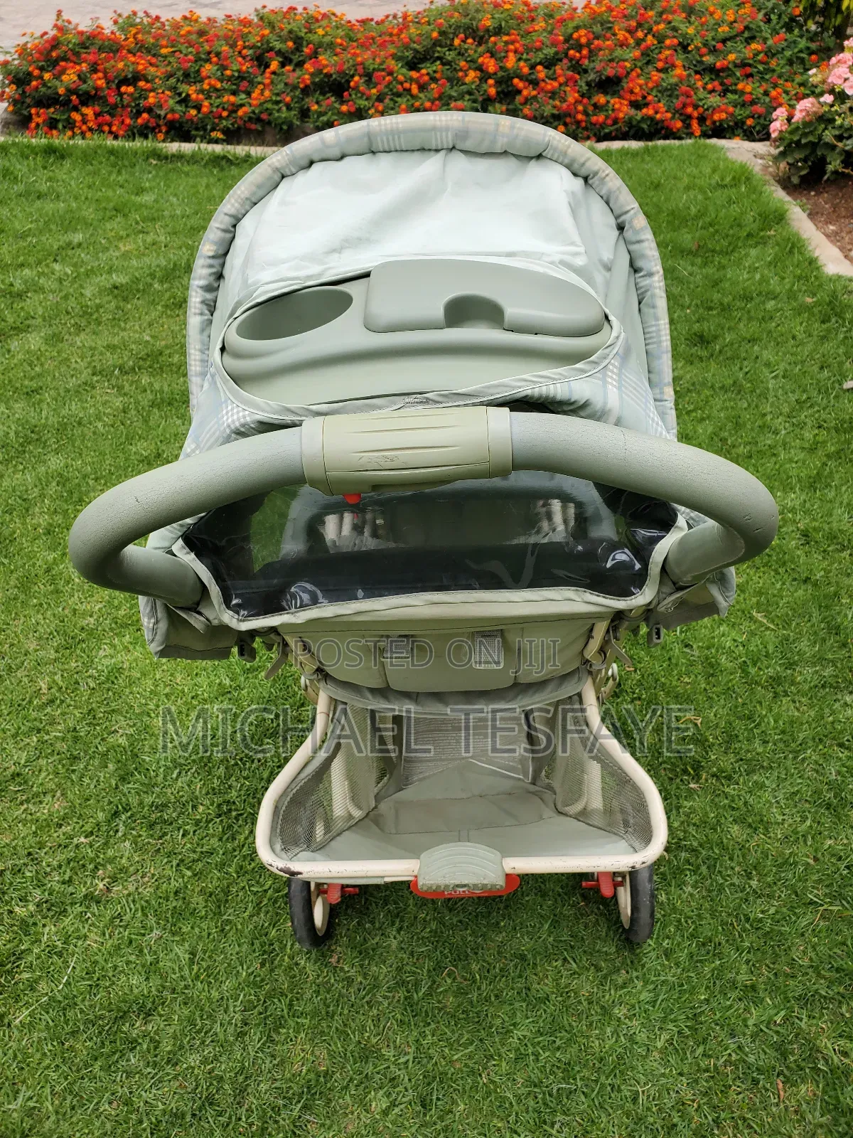 Graco Duo Glider: Twins/Two Childrens Stroller