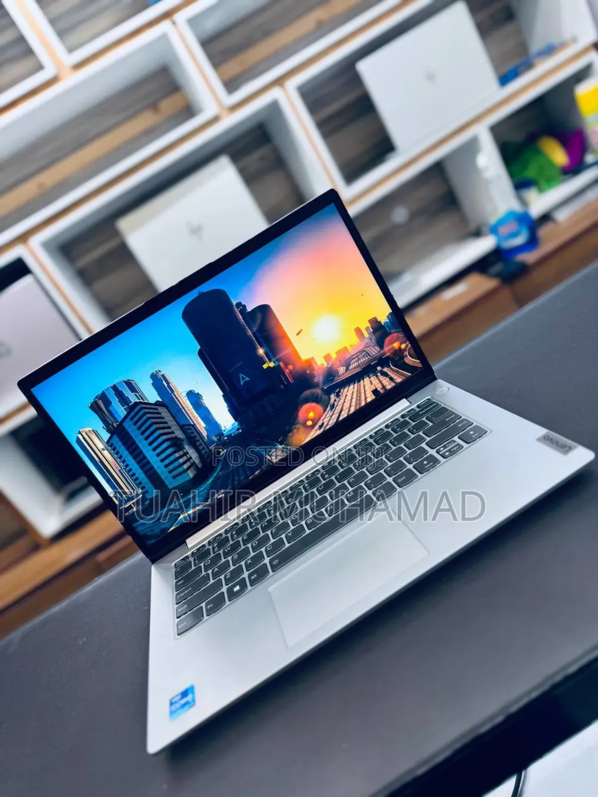 New Laptop HP Envy X360 16GB Intel Core I7 SSD 512GB