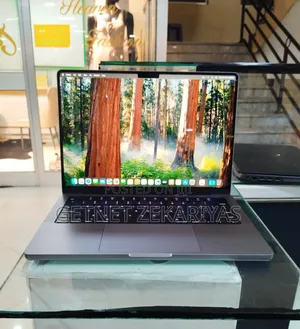 New Laptop Apple MacBook Pro M1 16GB Apple M1 Pro SSD 512GB