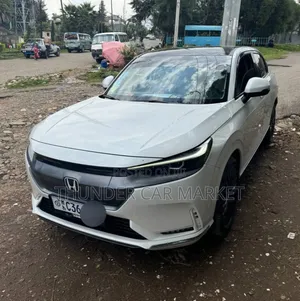 Photo - Honda e:NS1 2023 White