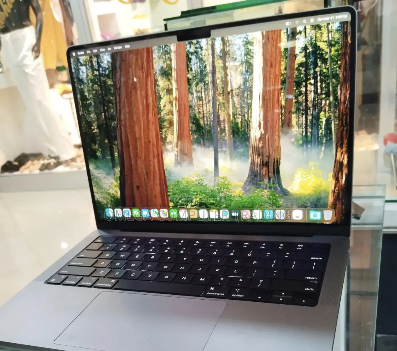 New Laptop Apple MacBook Pro 2021 M1 16GB Apple M1 SSD 1T