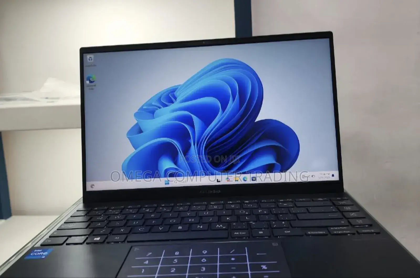 New Laptop Asus VivoBook 15 X505BA 8GB Intel Core i5 SSD 512GB