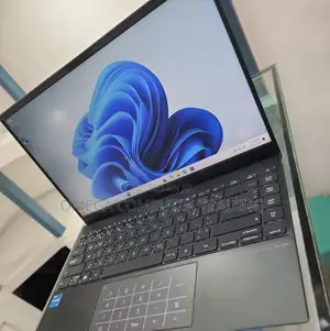New Laptop Asus VivoBook 15 X505BA 8GB Intel Core i5 SSD 512GB
