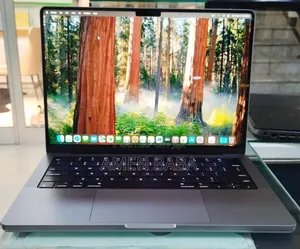 New Laptop Apple MacBook Pro M1 16GB Apple M1 Pro SSD 512GB