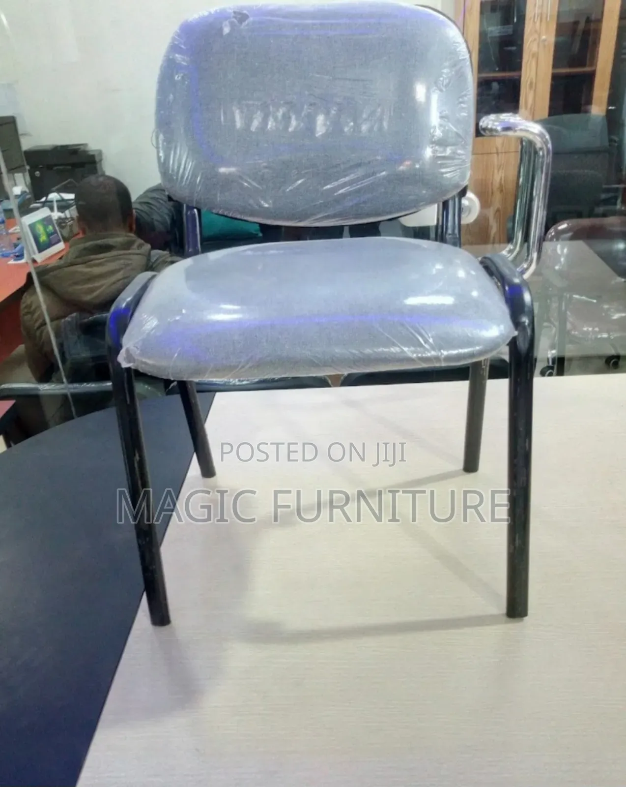 Gust Chair With Out Arm