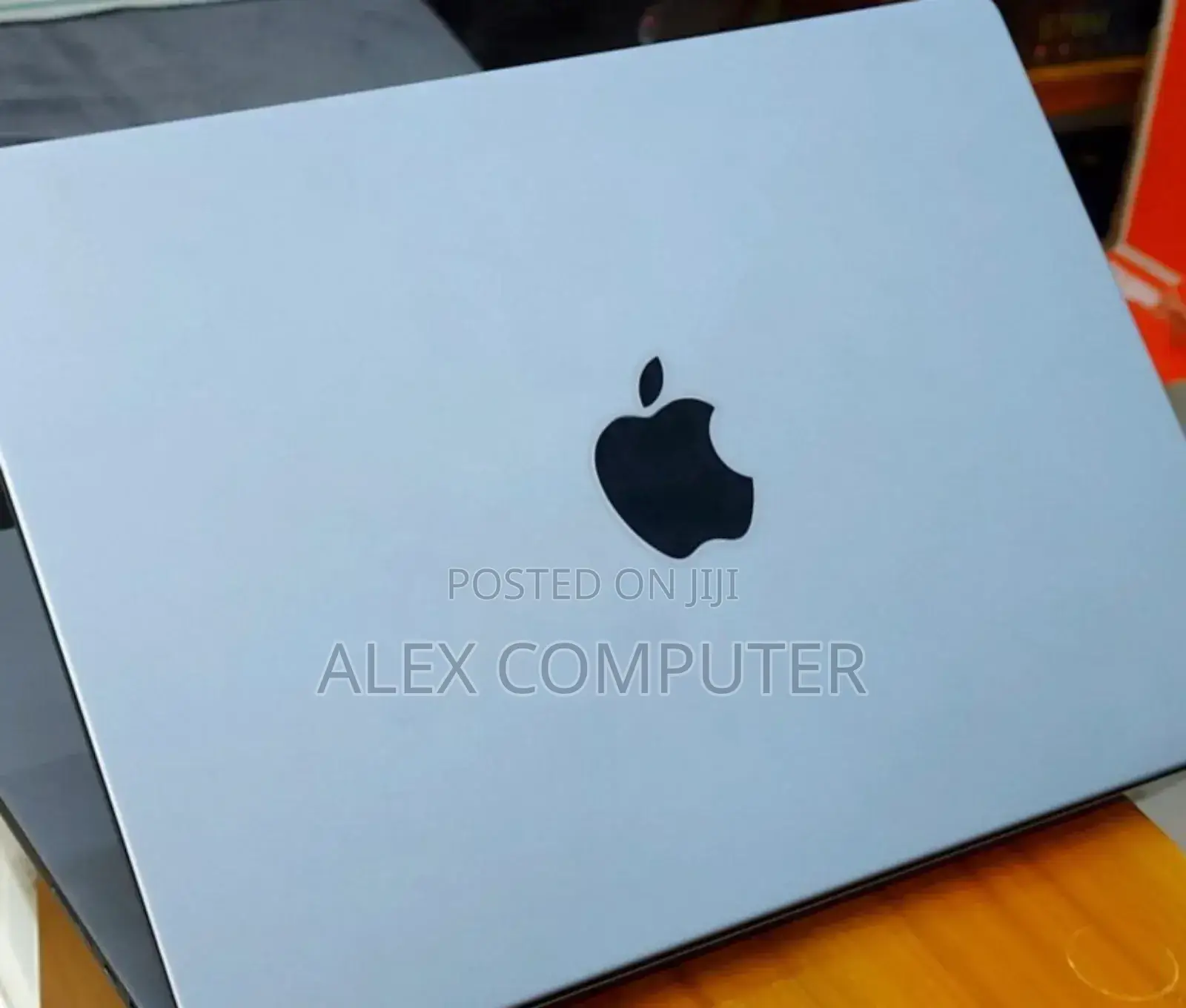 New Laptop Apple MacBook Pro M1 16GB Apple M1 Pro SSD 1T