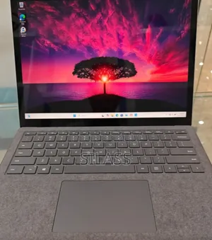New Laptop Microsoft Surface 16GB Intel Core I7 SSD 512GB