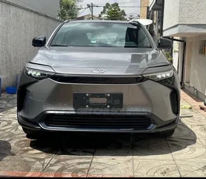 Photo - New Toyota bZ4X 2023 Gray