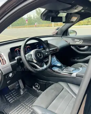 New Mercedes-Benz EQC EQC400 4MATIC 2023 Gray