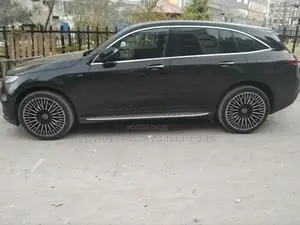 New Mercedes-Benz EQC EQC400 4MATIC 2023 Black