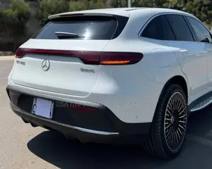 New Mercedes-Benz EQC EQC400 4MATIC 2023 White