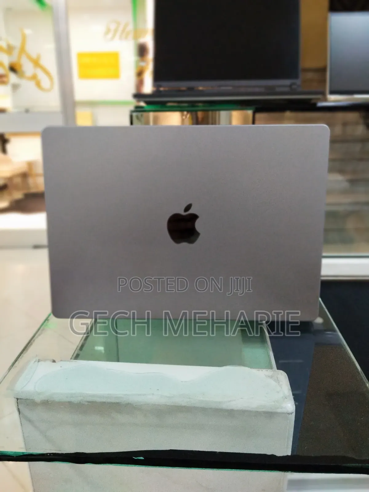 New Laptop Apple MacBook Pro M1 16GB Apple M1 Pro SSD 1T