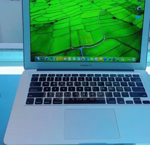 New Laptop Apple MacBook Air 2014 8GB Intel Core I5 SSD 128GB