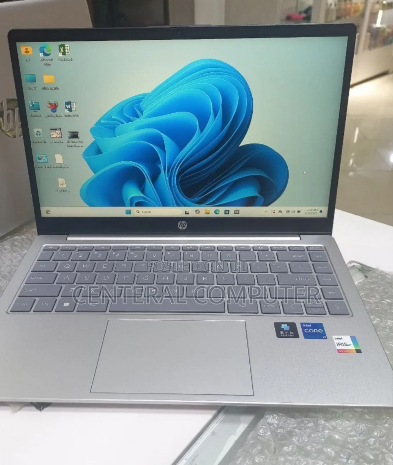 New Laptop HP Stream 11-Ah110hr 16GB Intel Core I7 SSD 512GB