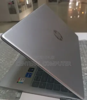 New Laptop HP Stream 11-Ah110hr 16GB Intel Core I7 SSD 512GB