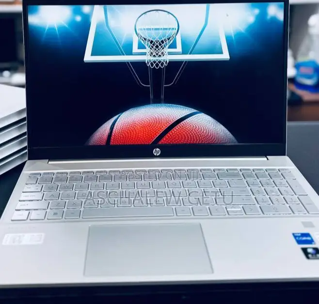 New Laptop HP Pavilion 15 16GB Intel Core I5 SSD 1T