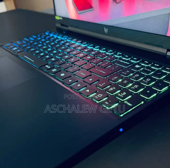 New Laptop Acer Predator Helios Neo 16 8GB Intel Core I9 SSD 1T