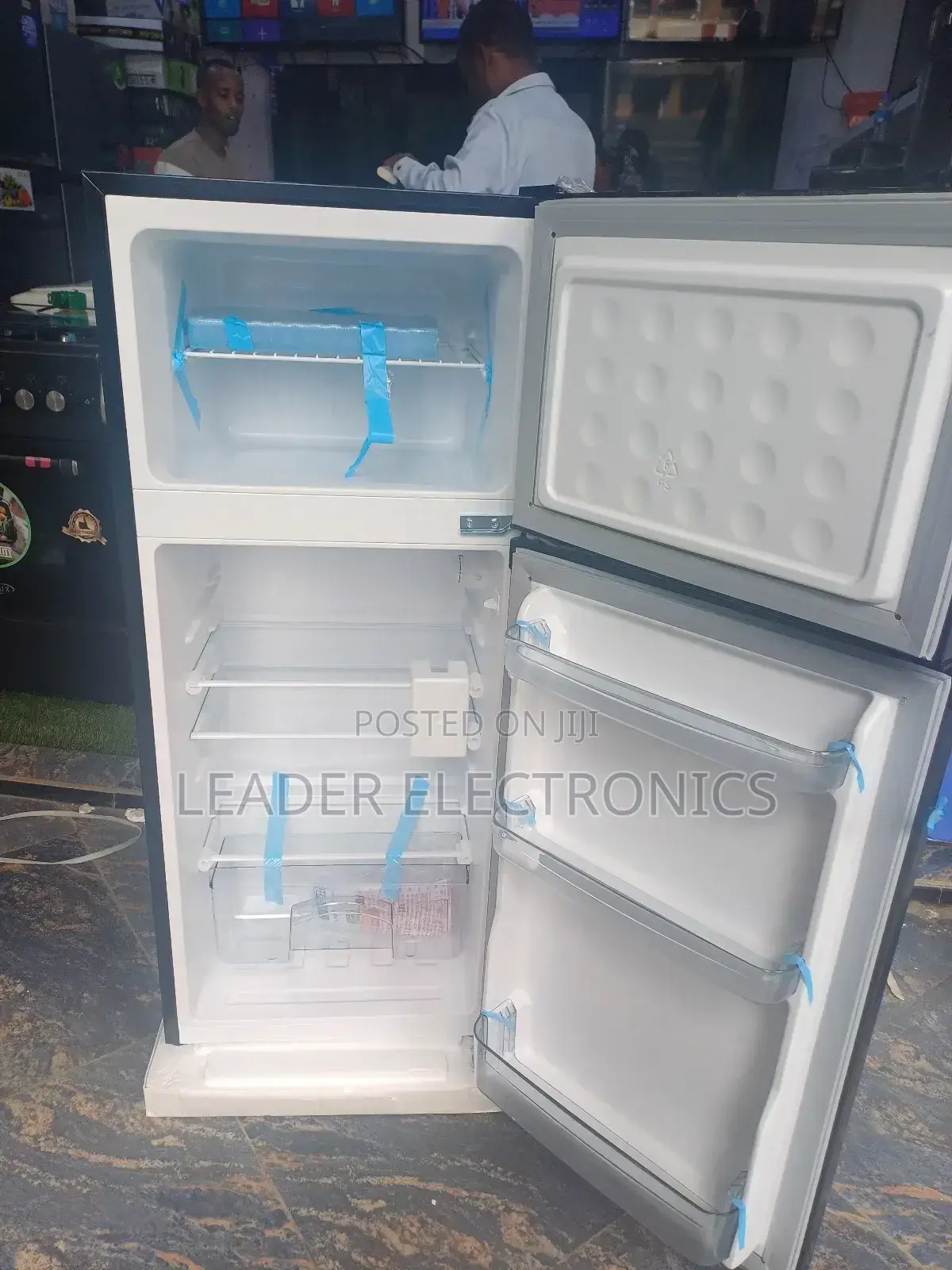 Orbit Refrigerator 210