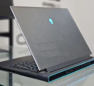 Photo - New Laptop Alienware M15 r3 16GB Intel Core i7 SSD 1T