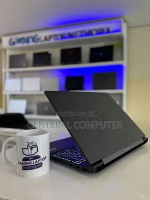 New Laptop HP Victus 16 16GB AMD Ryzen 7 SSD 1T