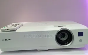 Photo - Sony Projector Has Bag Remote Model Name VPL-Dx102