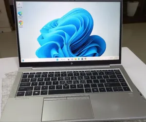 New Laptop HP EliteBook 840 G8 16GB Intel Core I7 SSD 512GB